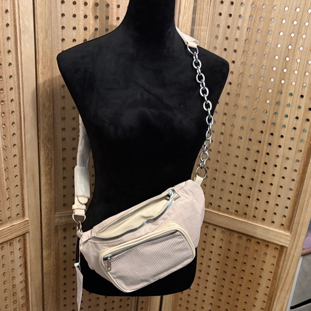 Stylish‎ Cream Chain Strap Women Bag